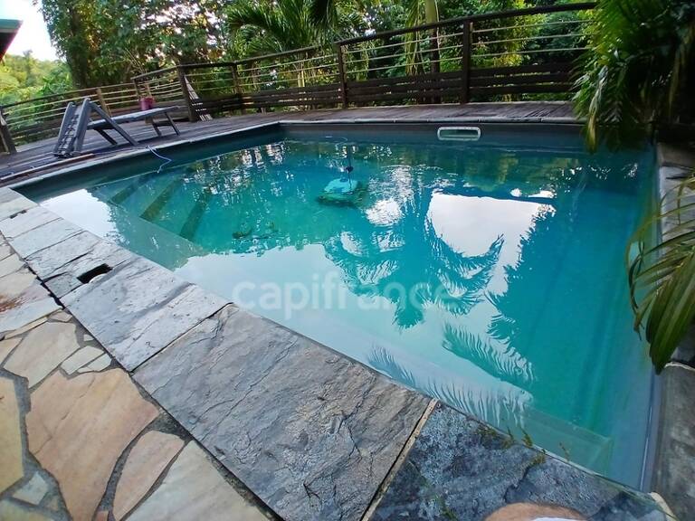 MAISON DE RAPPORT de 220m²- 3 Niveaux- DEUX T4 + UN T2. TERRAIN ARBORE 1700 M² AVEC PISCINE. RIVIERE PILOTE (972) — photo 1