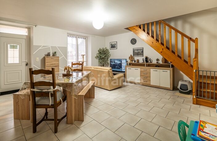 ENSEMBLE DE 6 LOGEMENTS LOCATIFS – REVENUS DE 43080€ / AN – À 12 MINUTES DU MANS — photo 2