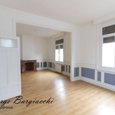 Immeuble  148500 €