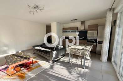 Appartement 3 pièces 980 €