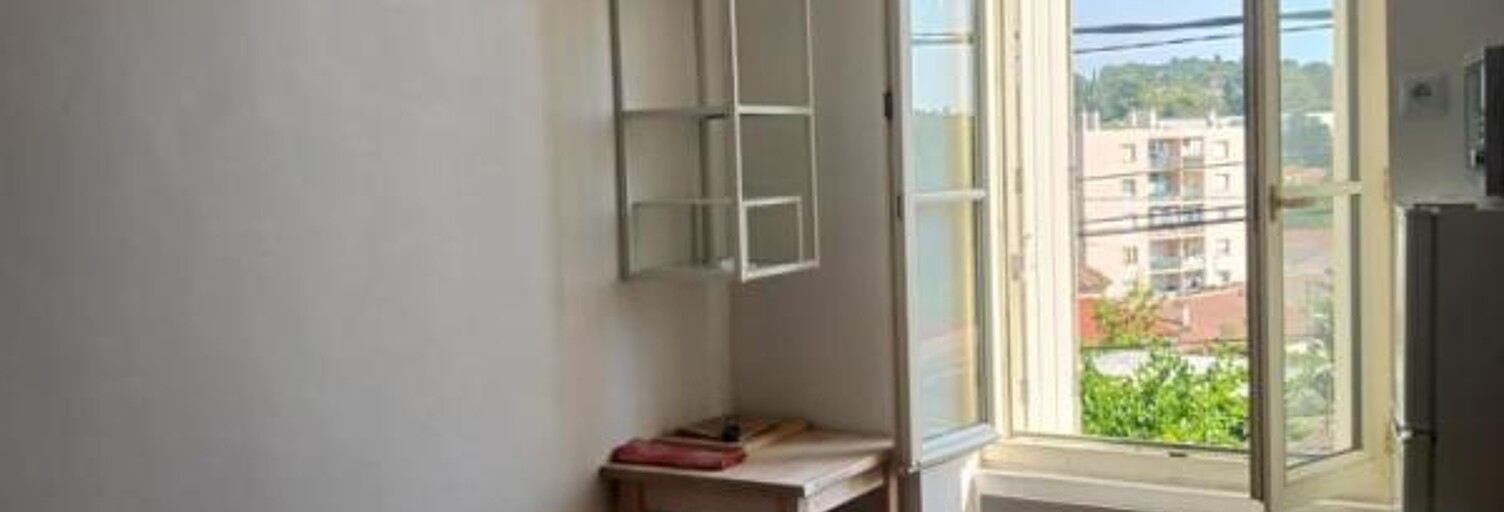 Appartement 1 Pièce 30 m² à louer à Nîmes (30000)