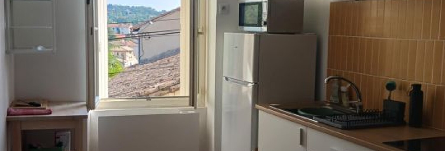 Appartement 1 Pièce 30 m² à louer à Nîmes (30000)