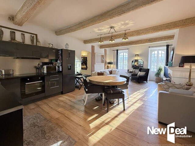TOURRETTES_   Appartement de standing 3 pièces avec grande terrasse – Résidence privée et sécurisée — photo du bien