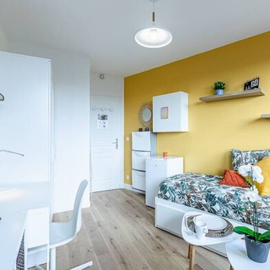 Appartement 5 pièces 600 €