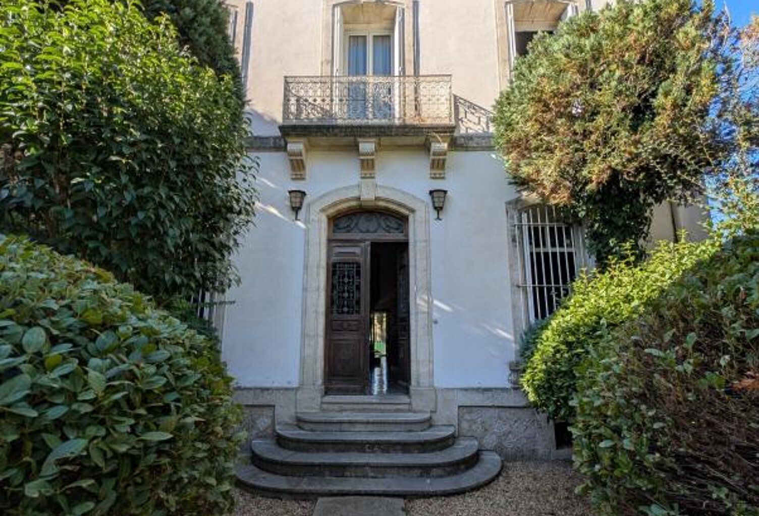 Maison Bourgeoise  du XIXe parc dépendances  175 m2 et piscine — photo 1