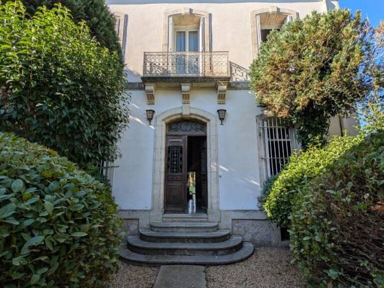 Maison Bourgeoise  du XIXe parc dépendances  175 m2 et piscine — photo 1