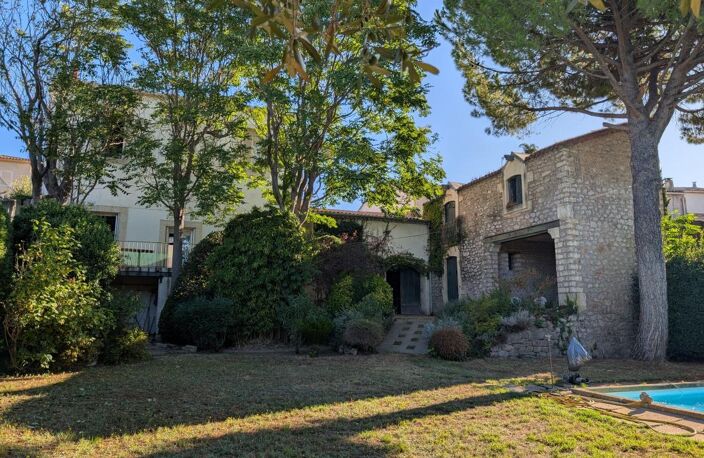 Maison Bourgeoise  du XIXe parc dépendances  175 m2 et piscine — photo 3
