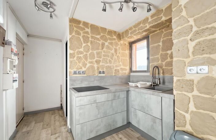 Appartement À Vendre T2 34M CAVE PISCINE — photo 3