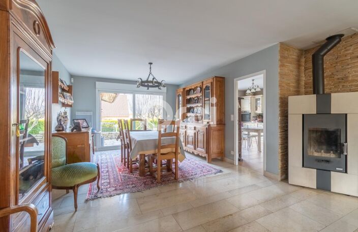 Élégante demeure de caractère – 219 m² – Les Mesneux — photo 4