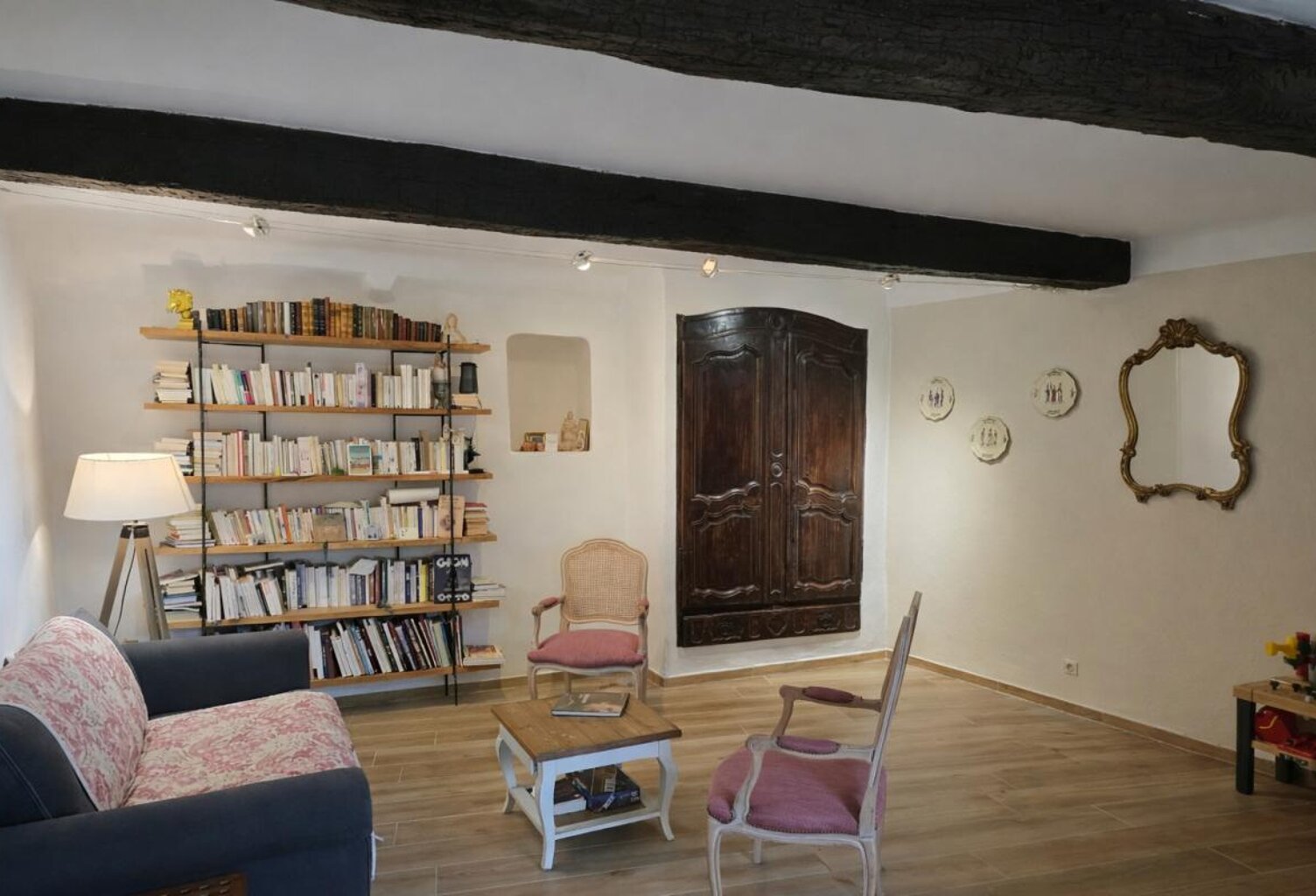 Maison de village avec jardin et studio indépendant — photo 1