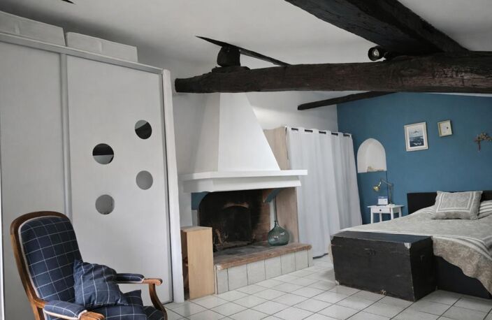 Maison de village avec jardin et studio indépendant — photo 5