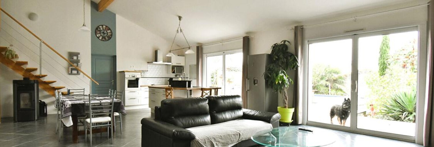 Maison 6 Pièces 135 m² à vendre à Nueil-les-Aubiers (79250)