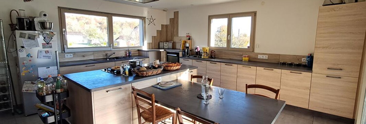 Maison 10 Pièces 253 m² à vendre à Noroy-le-Bourg (70000)