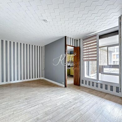 Appartement 3 pièces 194300 €