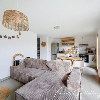 Appartement 3 pièces 229900 €