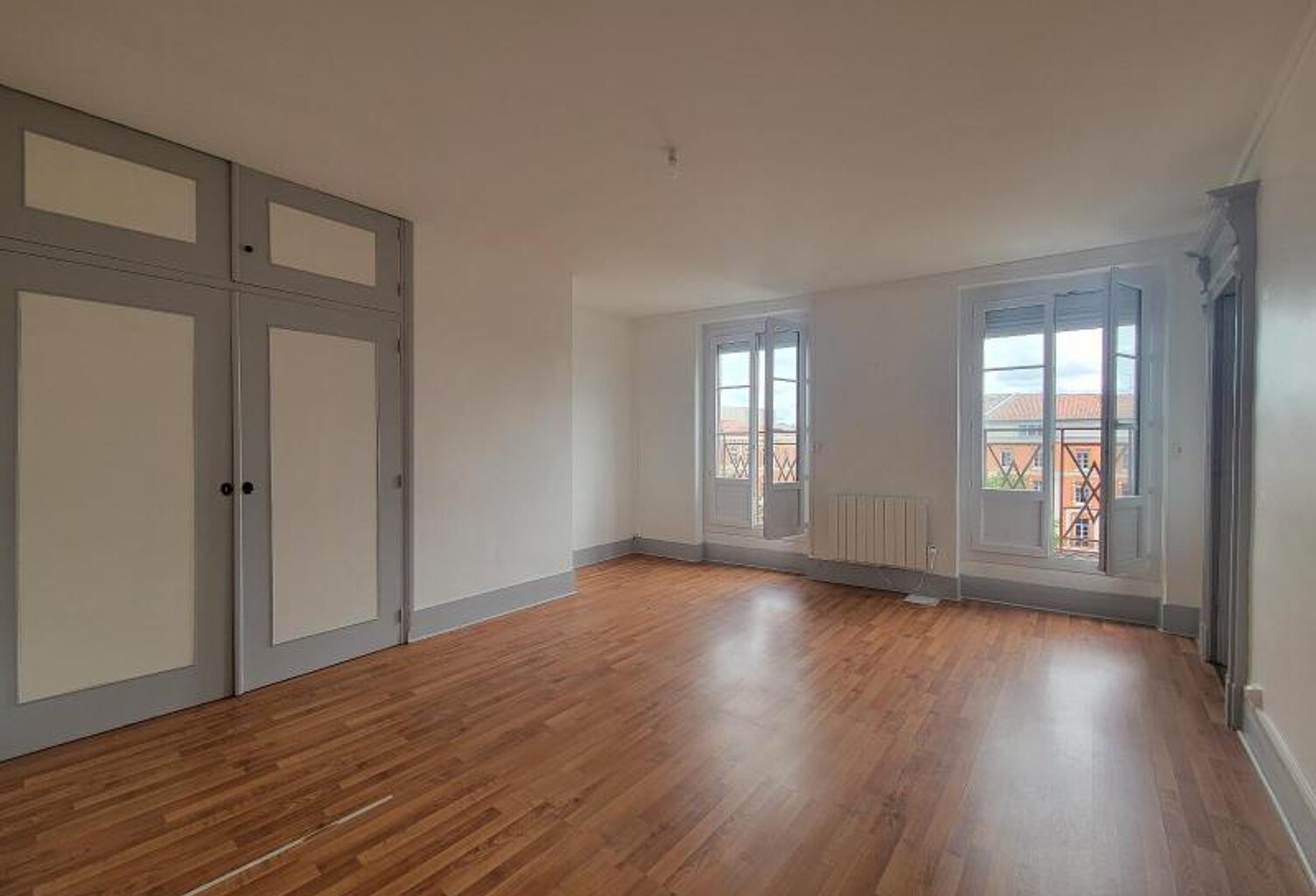 Location bureau 6 pièces 117 m² à Toulouse (31000) — photo 1