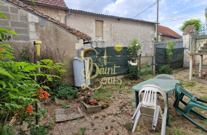 MAISON ANCIENNE AVEC 3 CHAMBRES, DEPENDANCE ET JARDINET — photo 3
