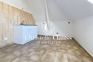 Appartement  580 €