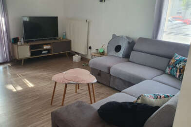 Appartement 3 pièces 725 €