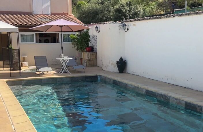 MAISON AVEC PISCINE À BAGNOLS-SUR-CÈZE — photo 2