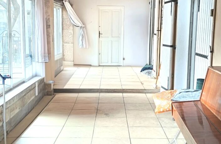 MAISON AVEC PISCINE À BAGNOLS-SUR-CÈZE — photo 3