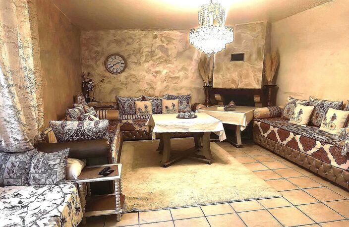 MAISON AVEC PISCINE À BAGNOLS-SUR-CÈZE — photo 5