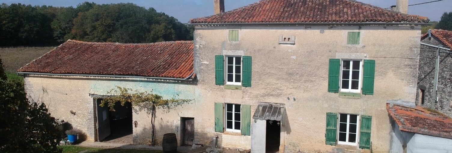 Maison 4 Pièces 157 m² à vendre à Lichères (16460)