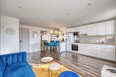 Appartement 4 pièces 220000 €