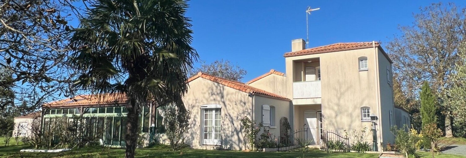 Maison 7 Pièces 144 m² à vendre à Saint-Jean-d'Hermine (85210)