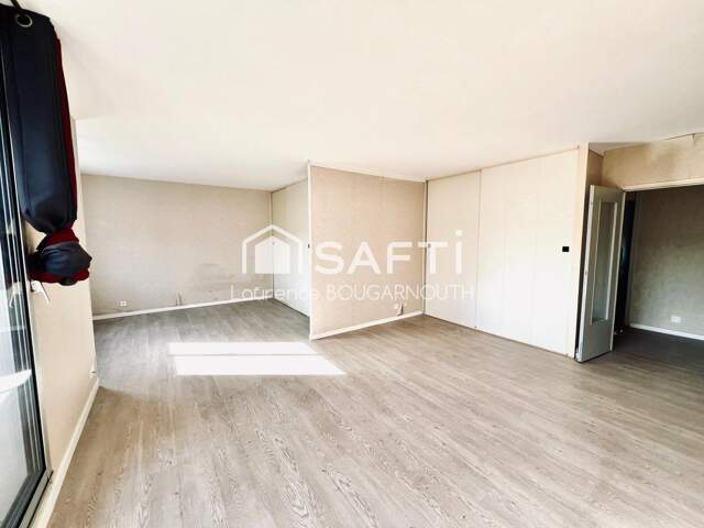 Appartement 4 pièces - 75 m² - Balcon et parking — photo du bien