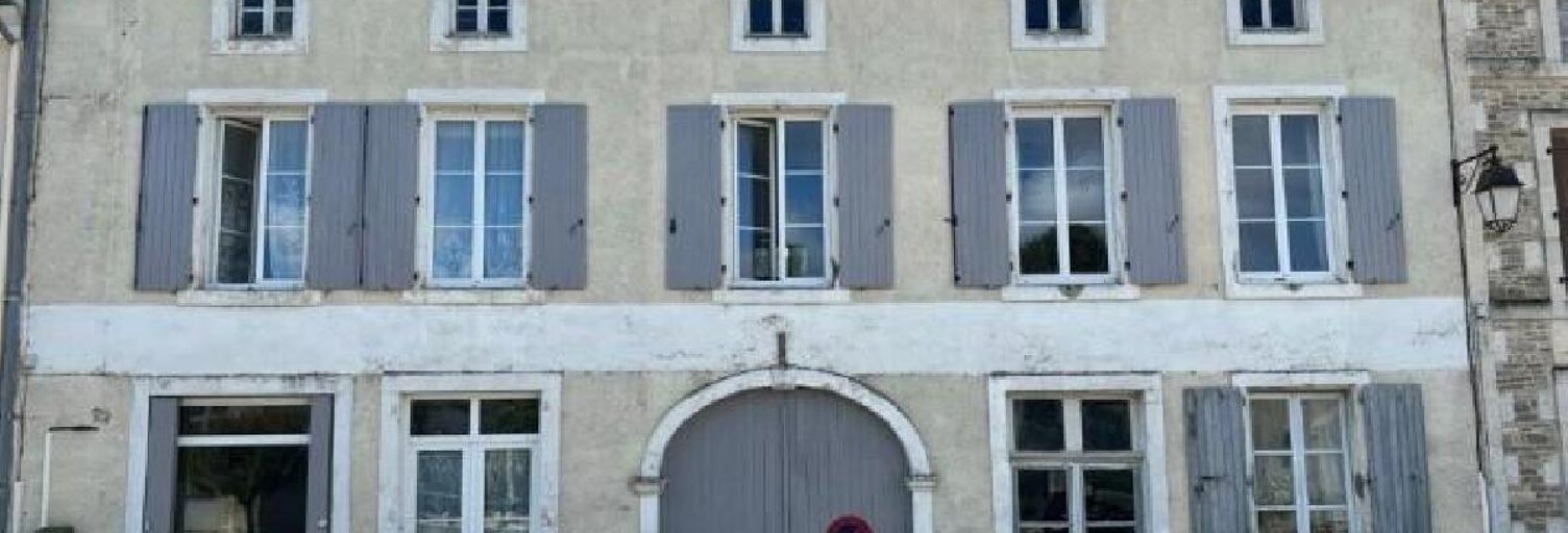 Maison 8 Pièces 294 m² à vendre à Villefagnan (16240)