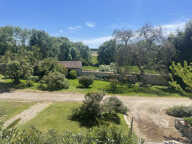 Logis charentais d'une belle présence — photo 4