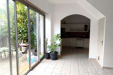 Maison 6 pièces 1300 €