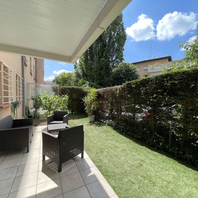 Appartement 2 pièces 901 €