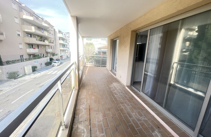 2 Pièces. Terrasse 17 m2 — photo 2