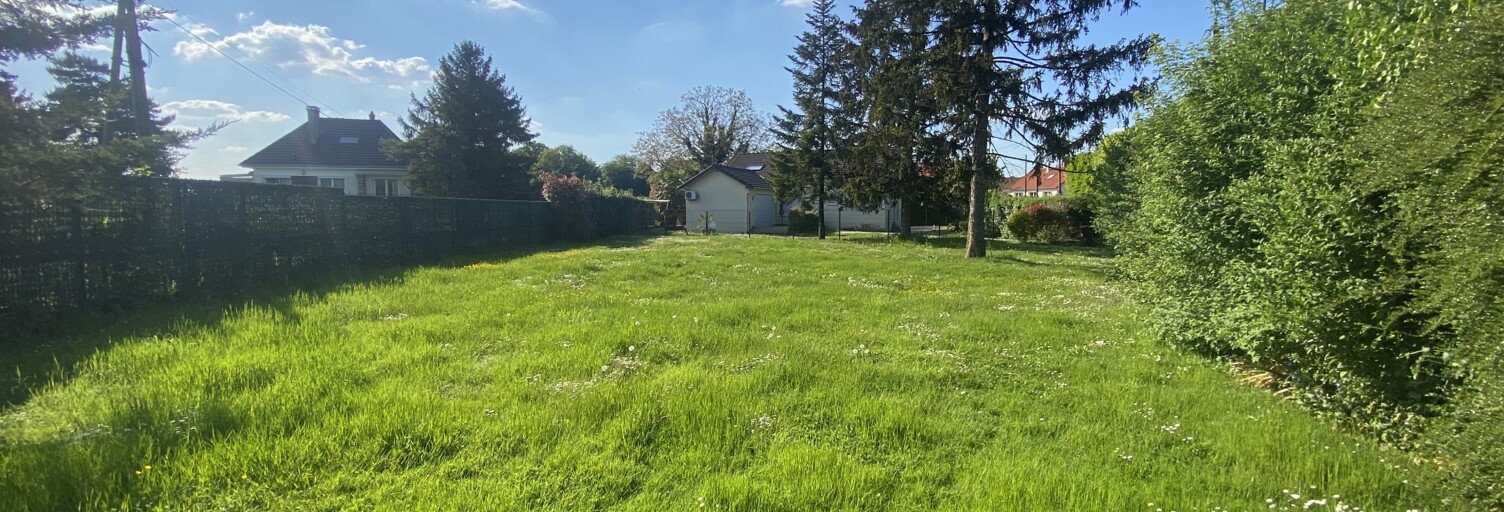 Terrain  749 m² à vendre à Chelles (77500)
