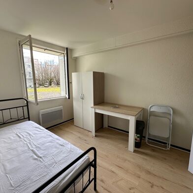 Appartement 1 pièces 299 €