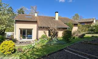 Maison 8 Pièces 137 m² à vendre à La Roche-Vineuse (71960)