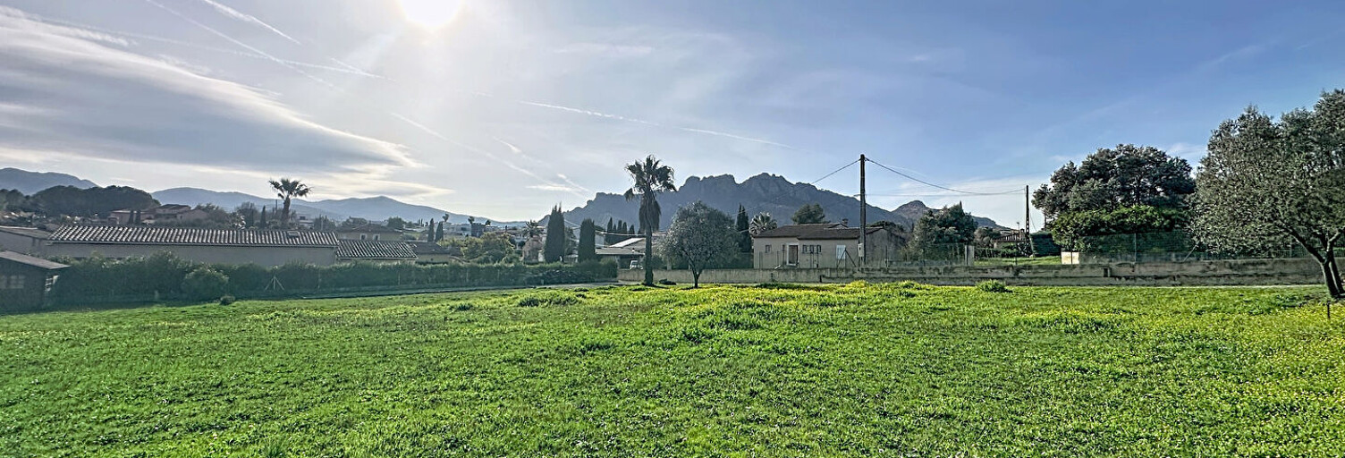 Terrain  631 m² à vendre à Roquebrune-sur-Argens (83520)