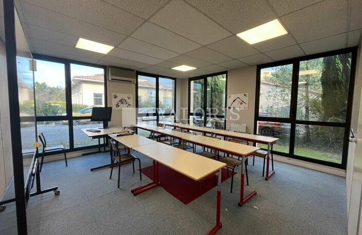 BUREAUX à LOUER — photo 3