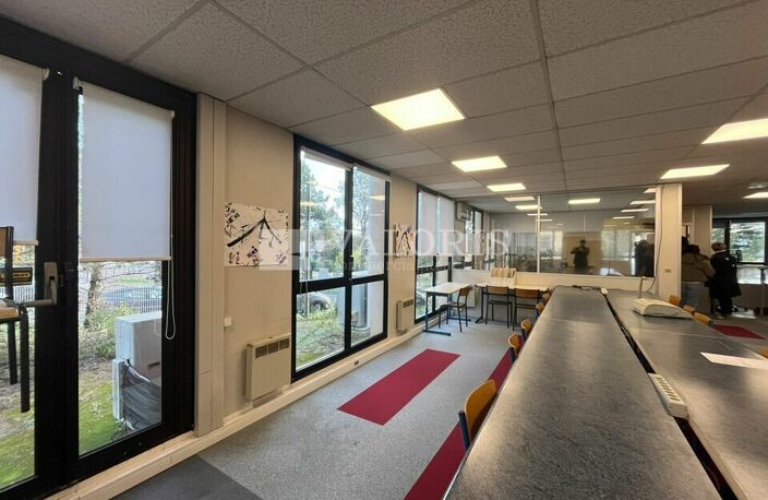 BUREAUX à LOUER — photo 4