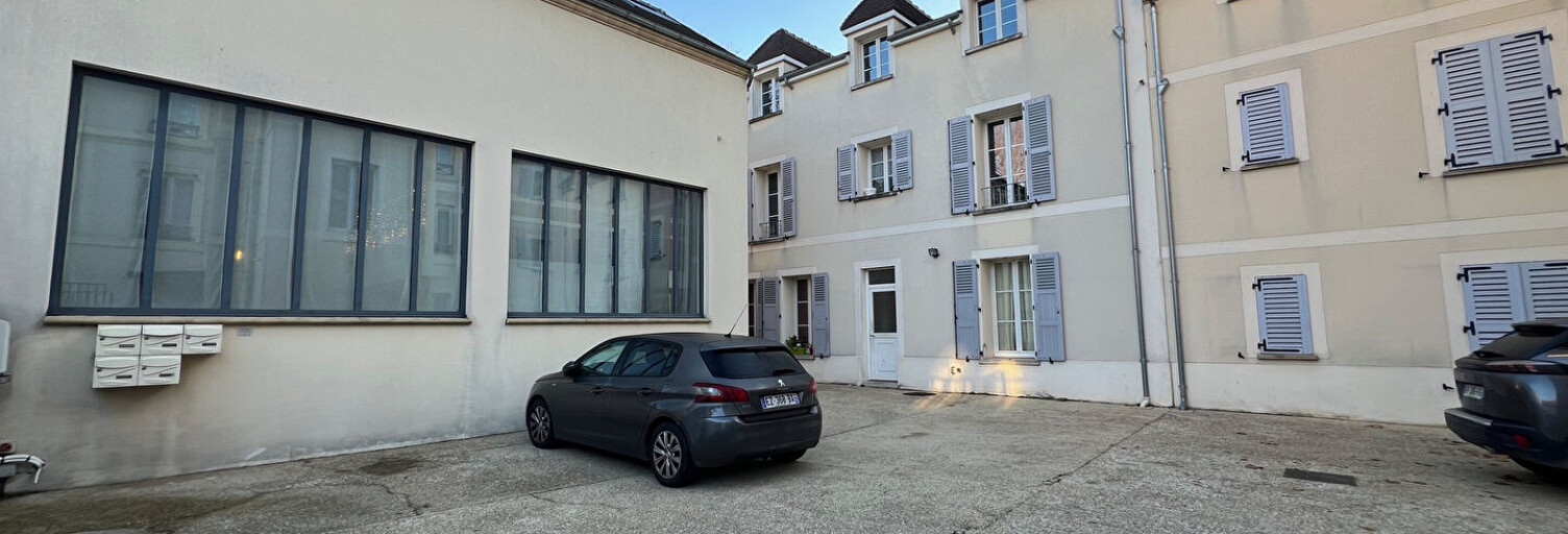 Immeuble  213 m² à vendre à L'Isle-Adam (95290)