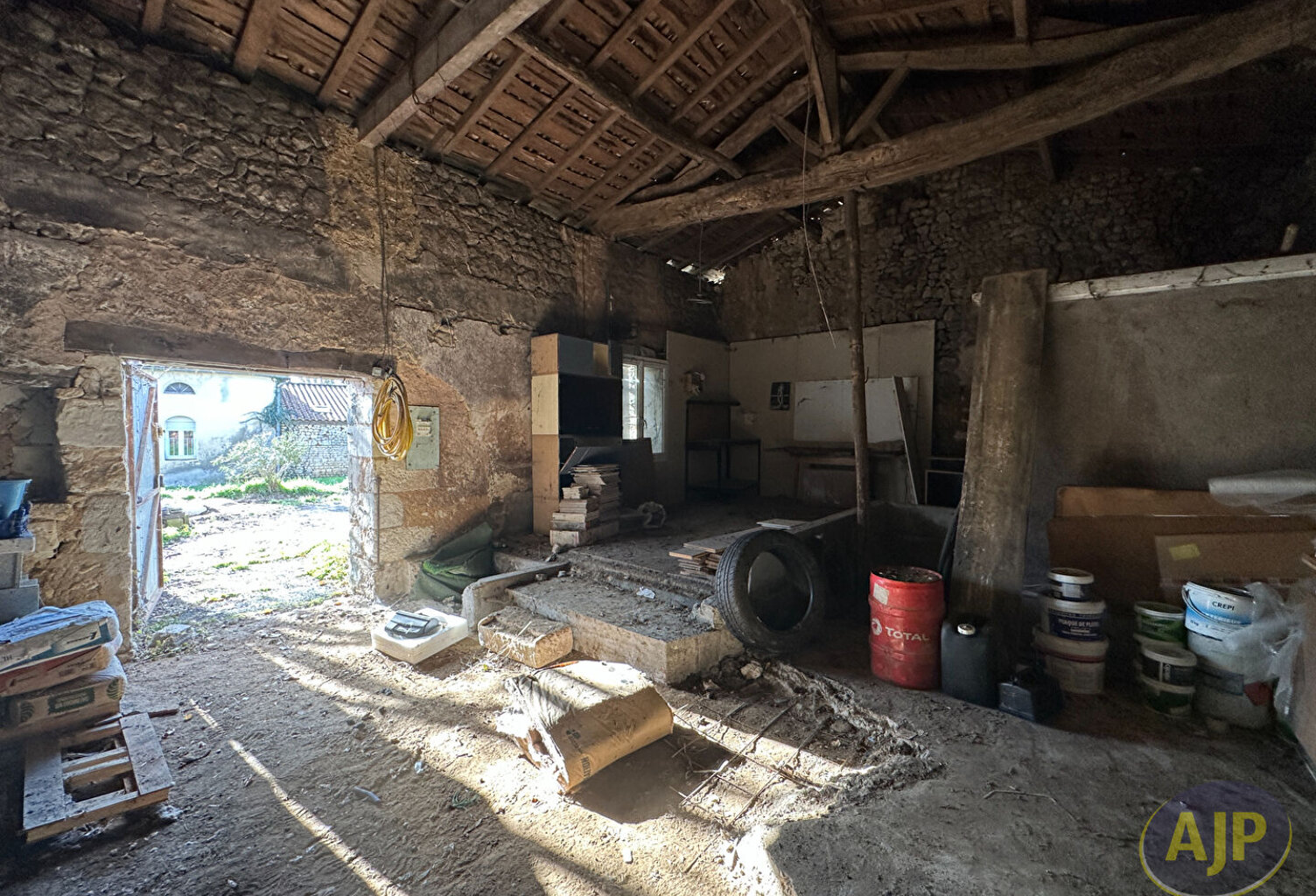 Grange Saint Sorlin De Conac 1 pièce(s) — photo 1