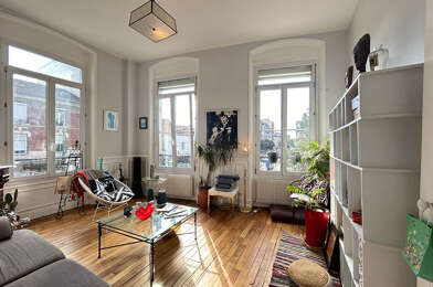 Appartement 4 pièces 896 €