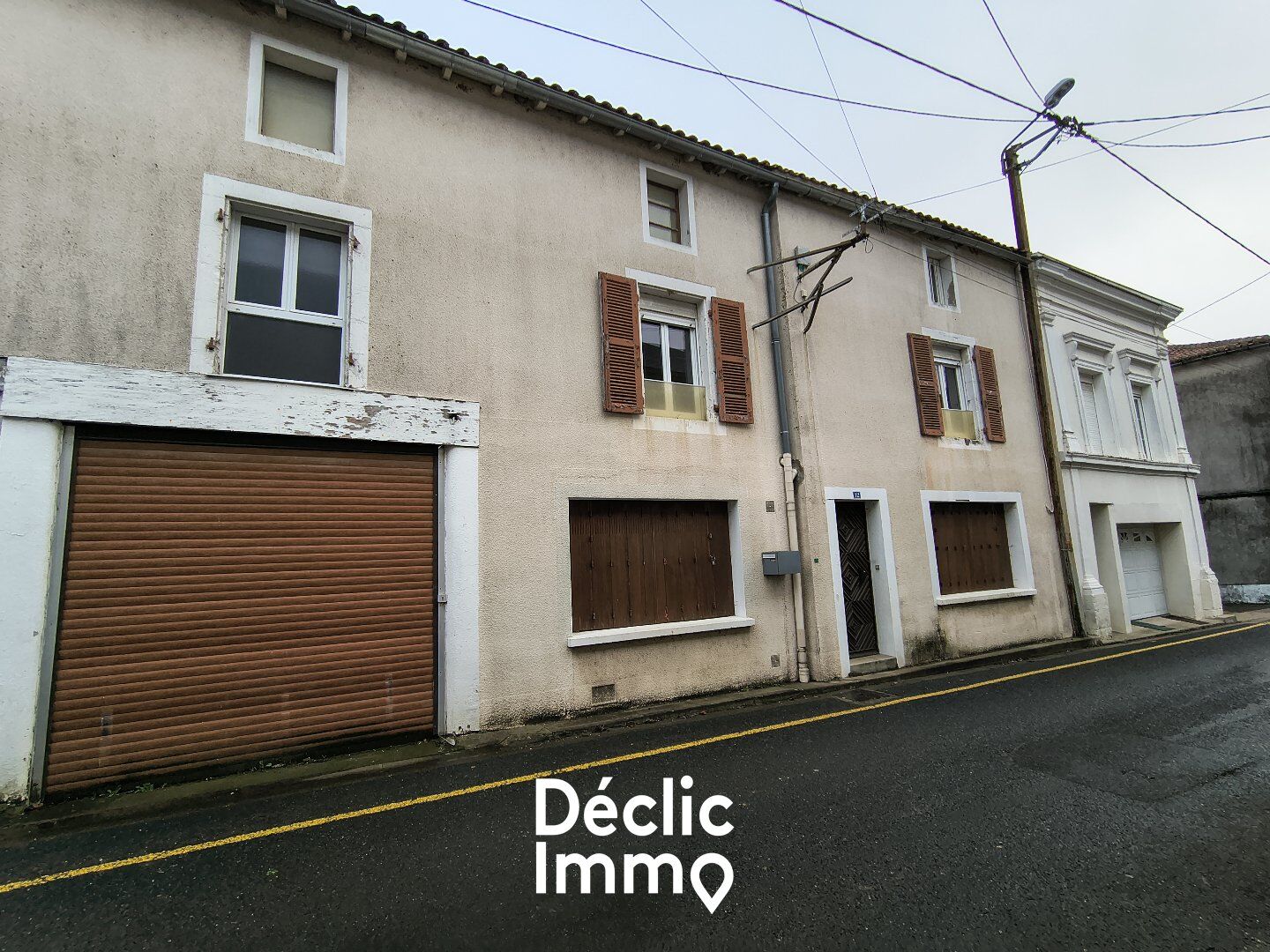 Villa / Maison  T9 à vendre Thénezay 79390