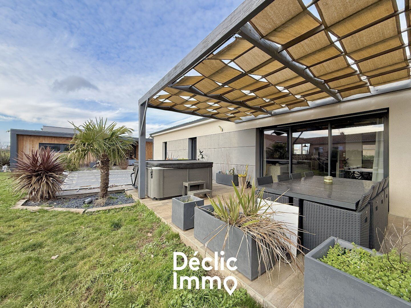 Villa / Maison  T6 à vendre Pouzioux-la-Jarrie 86580