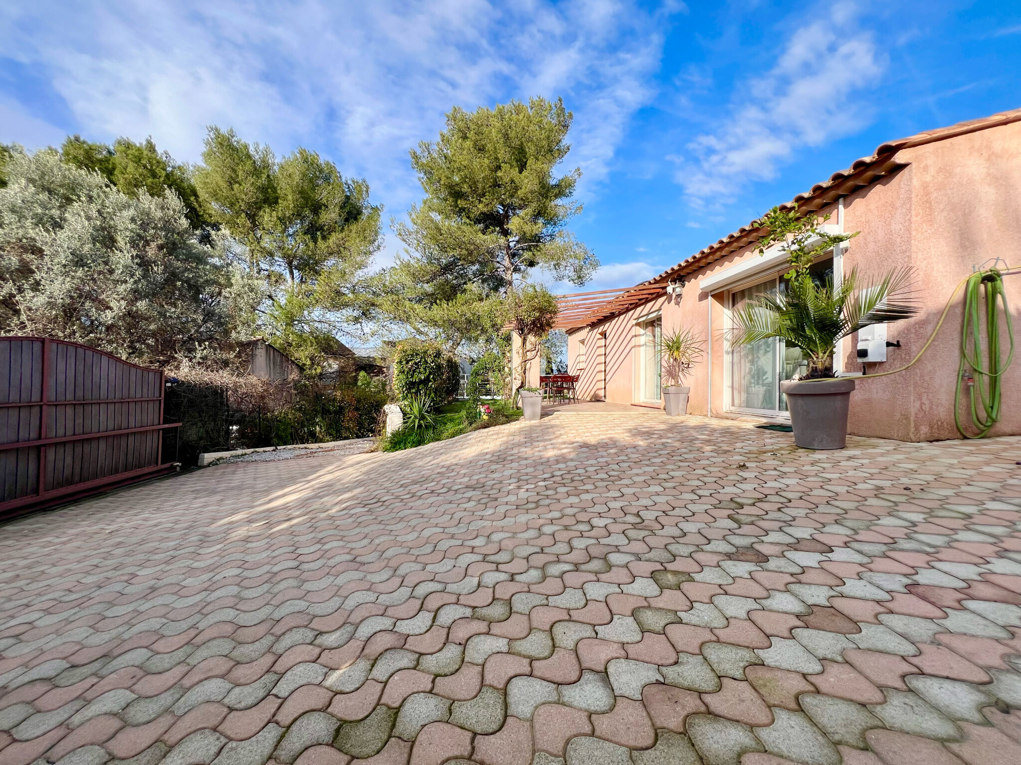 Villa / Maison  T4 à vendre Aubagne 13400