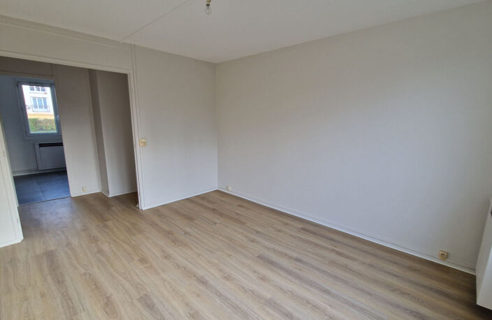 F3 RENOVE CHAUFFAGE COMPRIS - ROUEN LIMITE DEVILLE LES ROUEN — photo 4