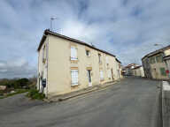 Idéal premier investissement ! Maison de village  avec 3 chambres terrasse et garage — photo 2