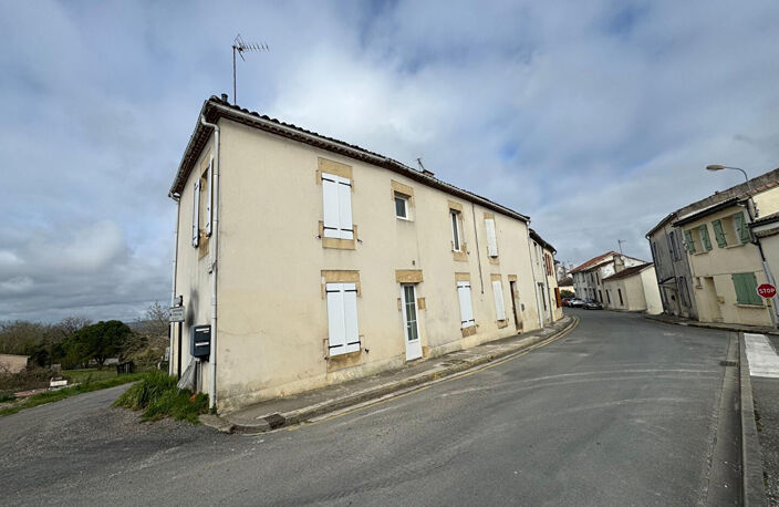 Idéal premier investissement ! Maison de village  avec 3 chambres terrasse et garage — photo 2